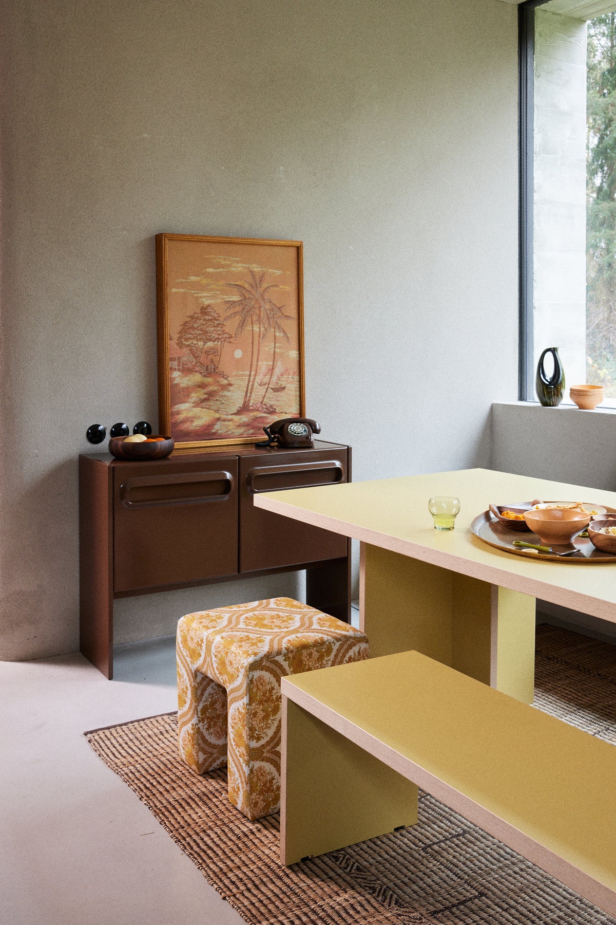Chalet con sgabello da ingresso