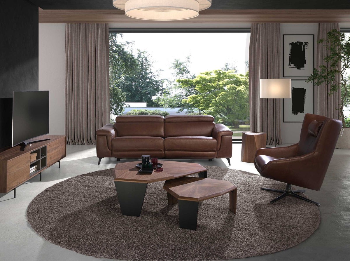 Poltrona girevole in pelle marrone cognac