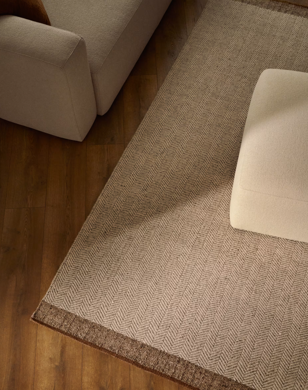 Tappeto Nifelia jacquard in lana beige