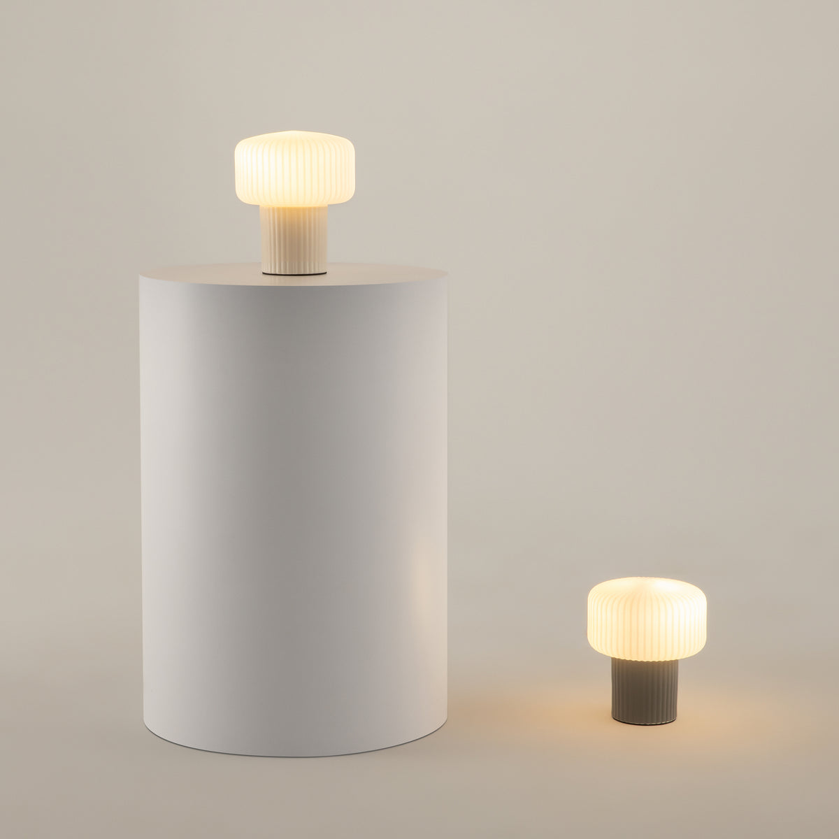 Lampada da tavolo Omaggio - Maytoni - Beige - MOD404TL-01BG