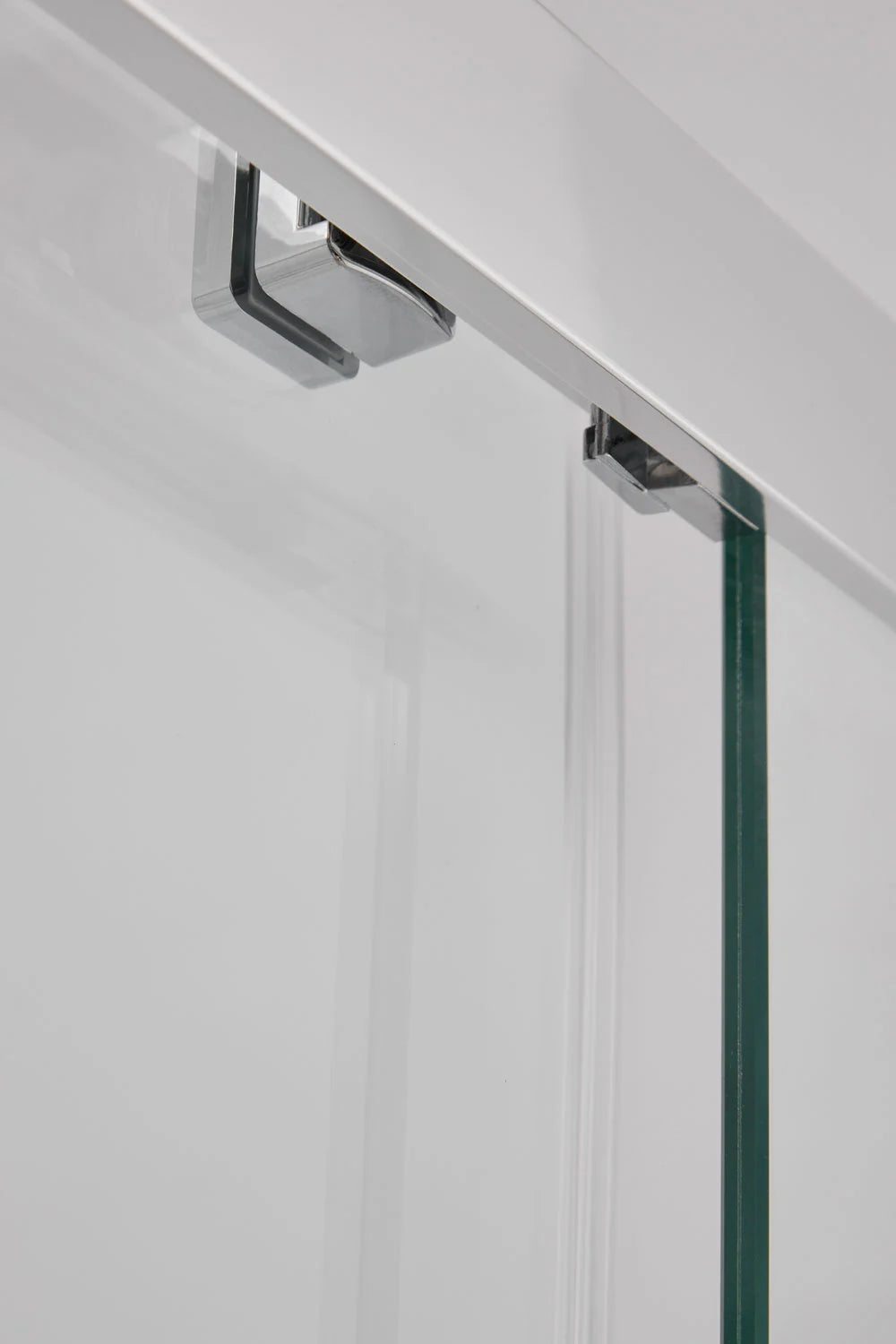 Dover - Mampara doccia con accesso frontale e porta scorrevole soft closing, vetro temperato 6 mm e alluminio