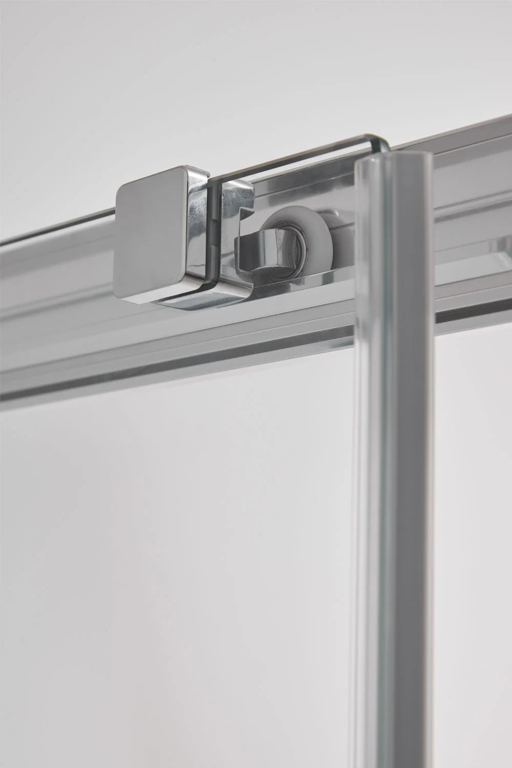 Dover - Mampara doccia con accesso frontale e porta scorrevole soft closing, vetro temperato 6 mm e alluminio