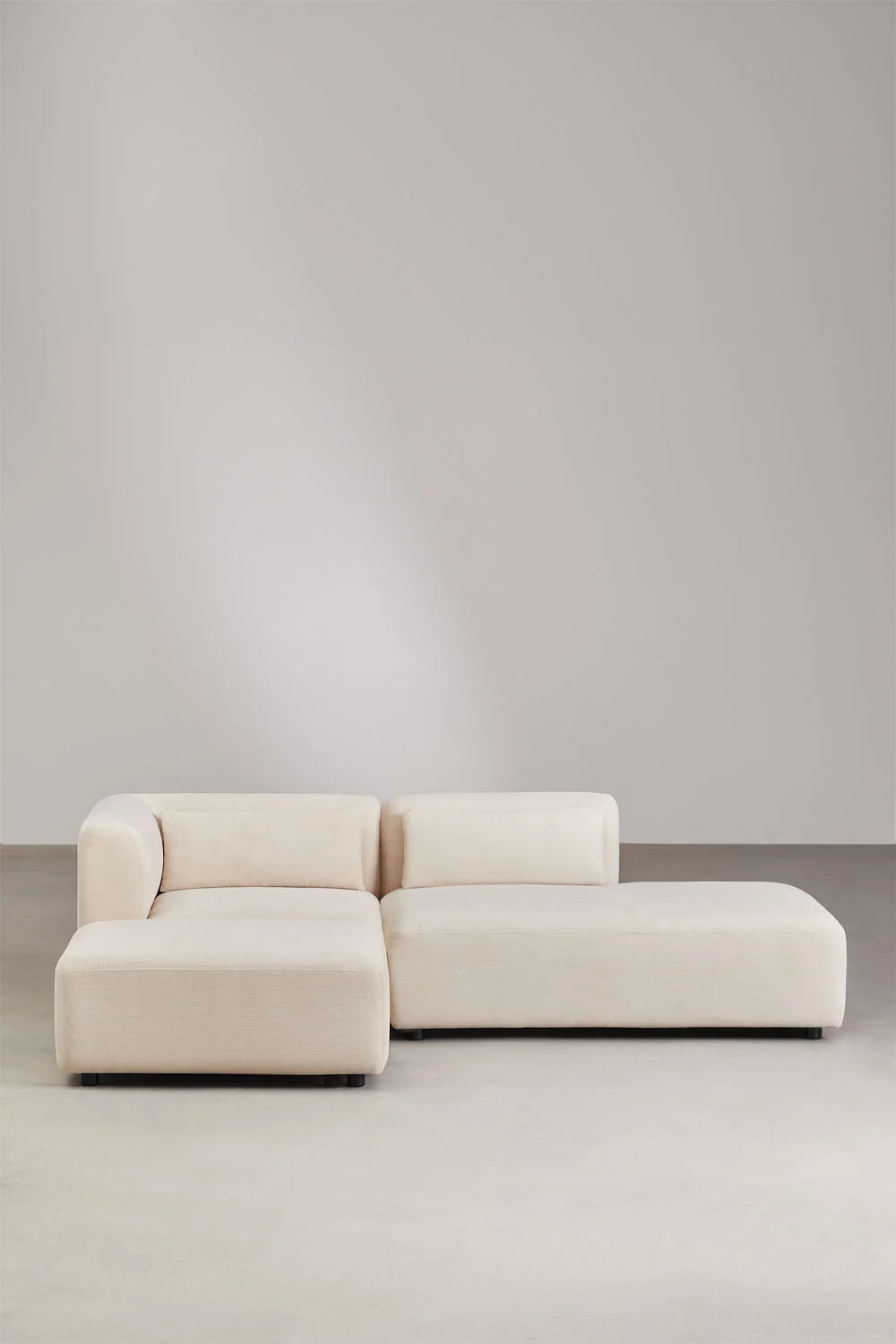 Fogler - Divano componibile angolare in 2 pezzi con chaise longue destra e pouf