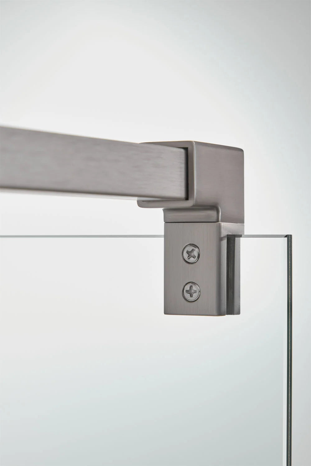 Bristol -  Parete doccia fissa con vetro temperato da 8 mm e alluminio