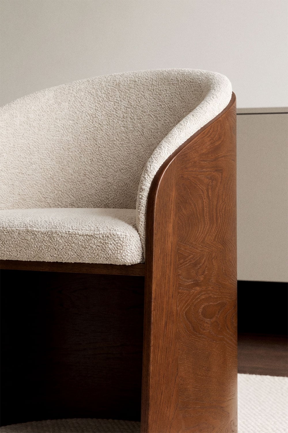 Keluna - Poltrona in legno di rovere e bouclé