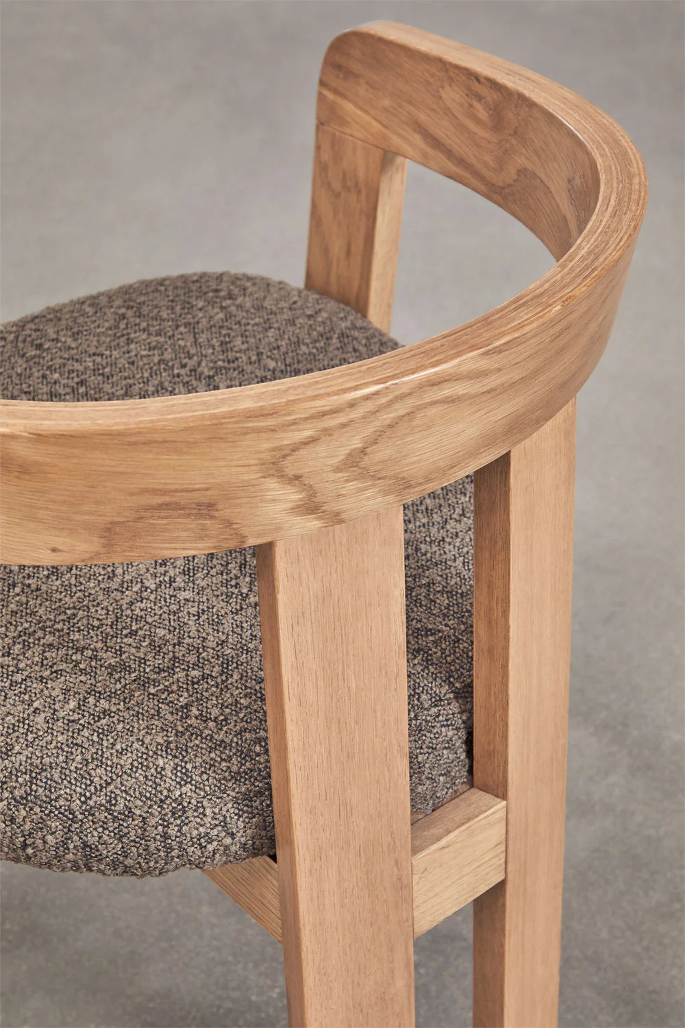 Yvone - Sedia da pranzo con braccioli in legno e rivestita