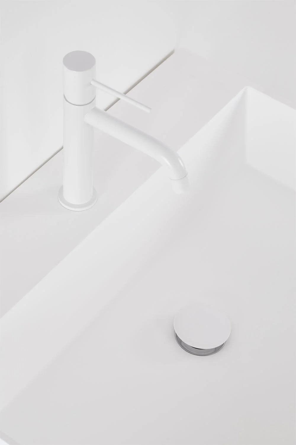 Aldeia - Set di mobili da bagno sospesi in legno con lavabo integrato