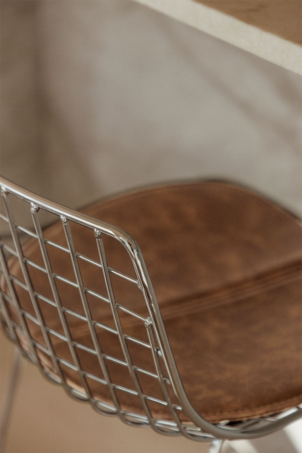 Renee - Sgabello alto con schienale in acciaio e similpelle (Set di 2)