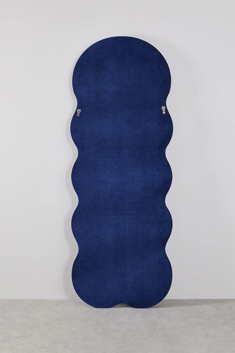 Evelyn - Specchio da parete irregolare 60x160 cm rivestito