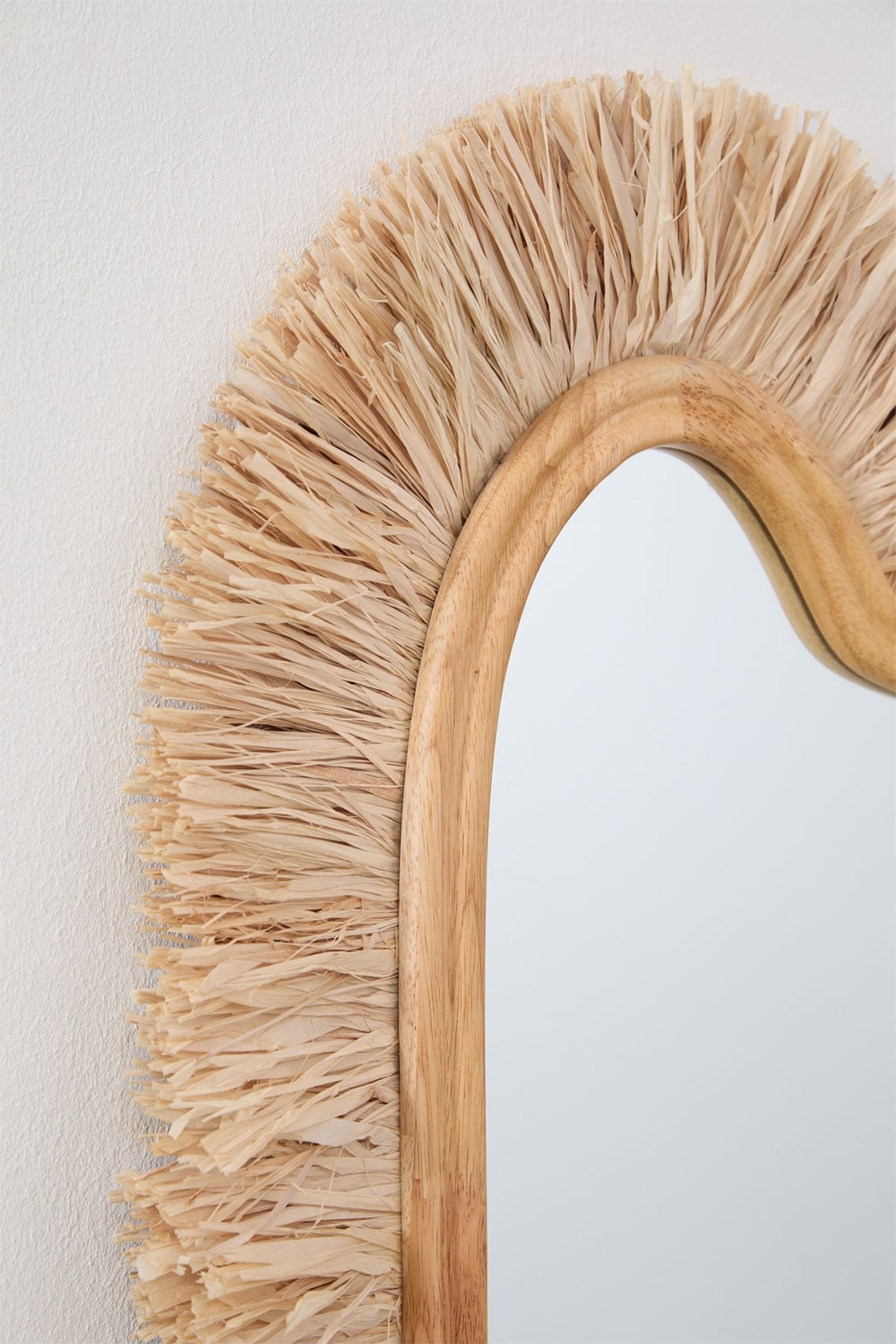 Melenis - Specchio da parete irregolare 60x105 cm in legno di rovere e rafia