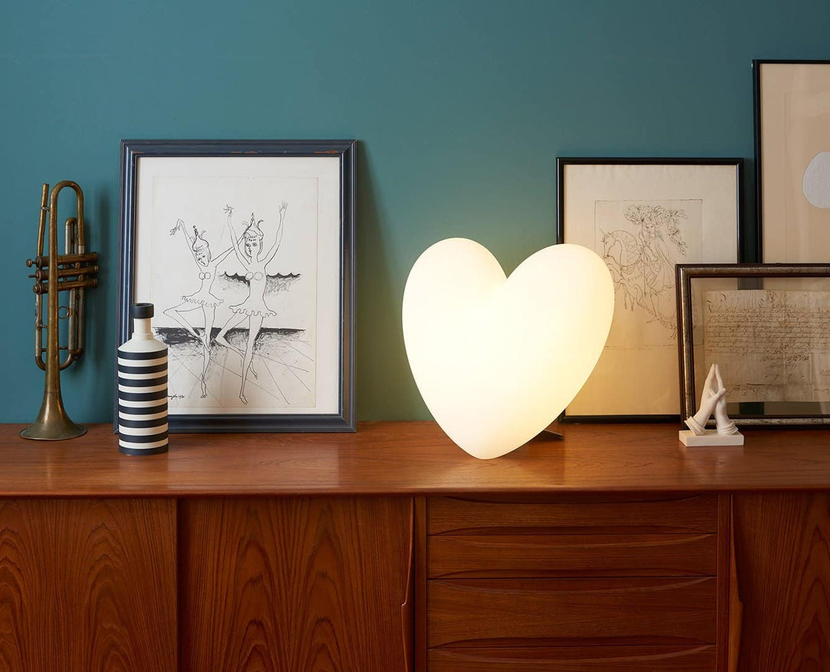 table-lamp-love-1.jpg