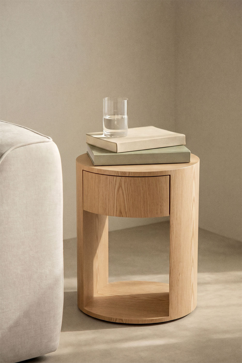 Adrido - Tavolino laterale rotondo Ø40 cm in impiallacciatura di rovere