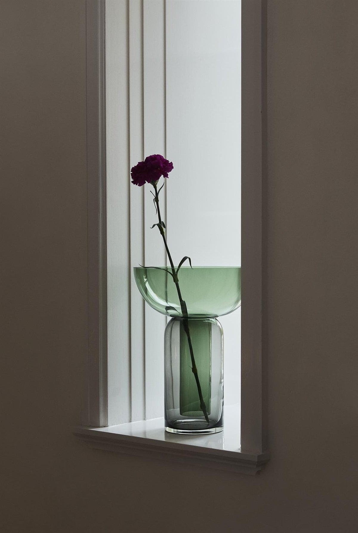 vaso-torus-large-rose-noir_restylit_311512_original